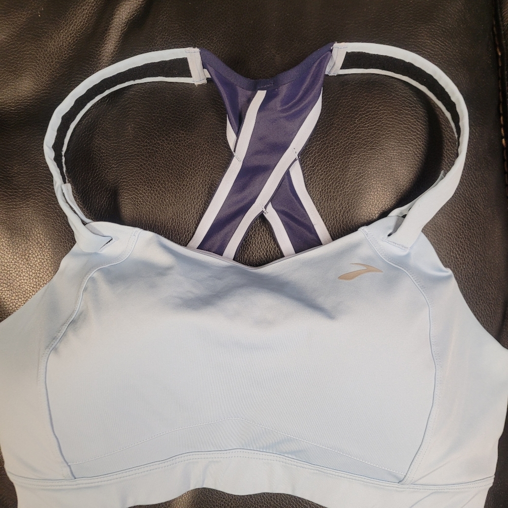 Brooks Juno sports bra